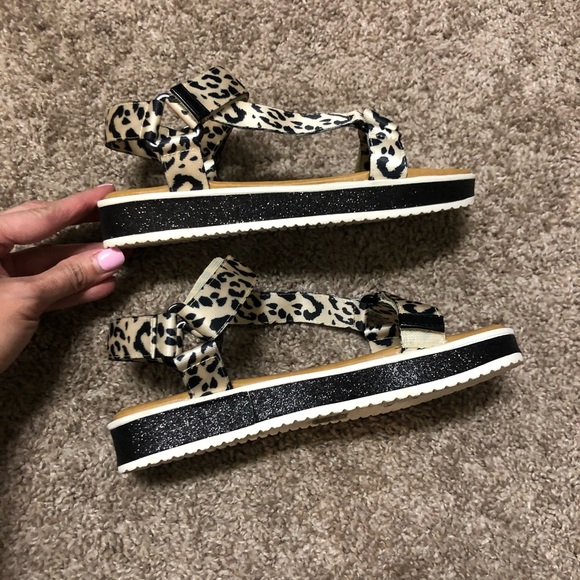 GB Girls Leopard Print Sport Sandals - Picture 6 of 9